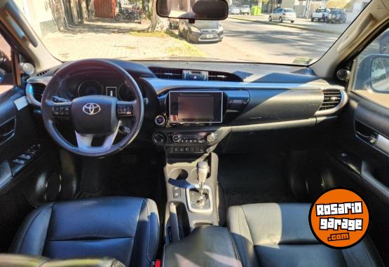 Camionetas - Toyota Hilux SRX 4x4 AT 2017 Diesel - En Venta