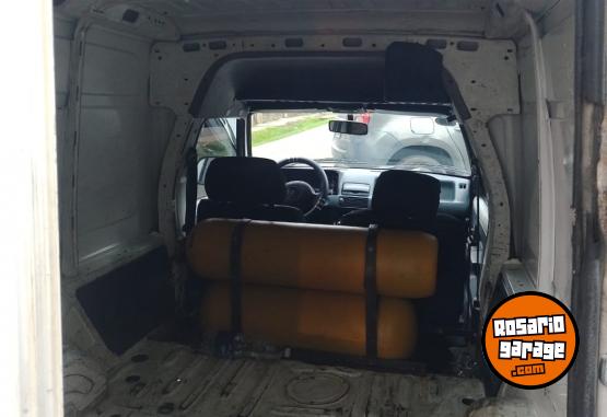 Utilitarios - Renault Express 2000 GNC 555555Km - En Venta