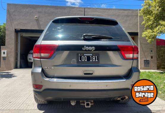 Camionetas - Jeep GRAND CHEROKEE 2012 Nafta 230000Km - En Venta