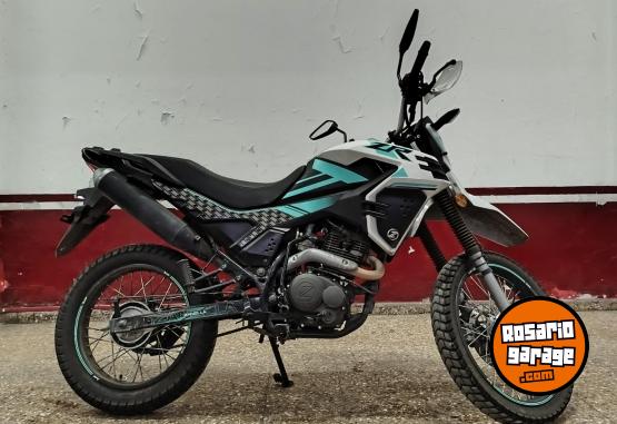 Motos - Zanella ZR 2025 Nafta 19300Km - En Venta