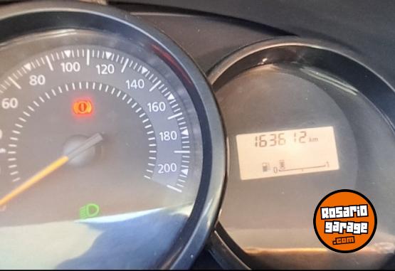 Autos - Renault Logan aunthentique 2014 GNC 165000Km - En Venta