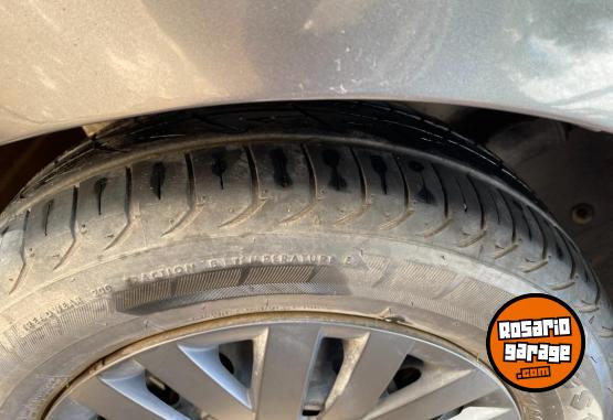 Autos - Renault Clio 1.2 2005 Nafta 252000Km - En Venta