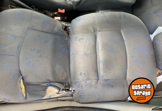 Autos - Renault Clio 1.2 2005 Nafta 252000Km - En Venta