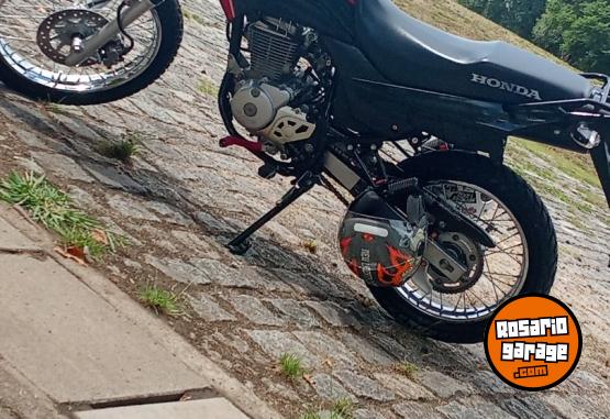 Motos - Honda Xr150 2022 Nafta 22000Km - En Venta