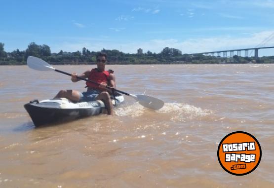 Deportes Náuticos - Kayak impecable con remo + chaleco - En Venta