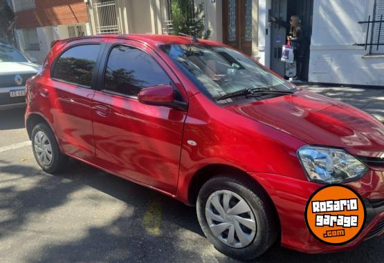 Autos - Toyota Etios 2018 Nafta 54000Km - En Venta