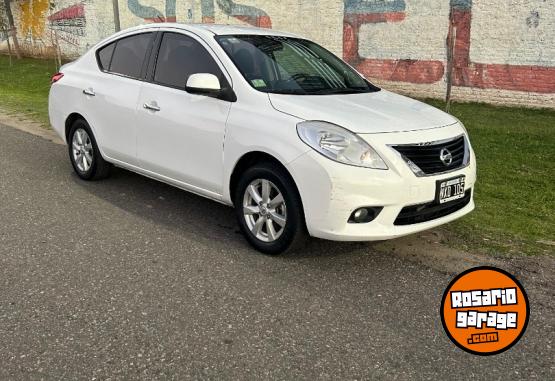 Autos - Nissan Versa 1.6 Advance Mt 2014 Nafta 150000Km - En Venta