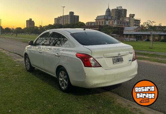 Autos - Nissan Versa 1.6 Advance Mt 2014 Nafta 150000Km - En Venta