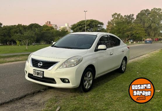 Autos - Nissan Versa 1.6 Advance Mt 2014 Nafta 150000Km - En Venta