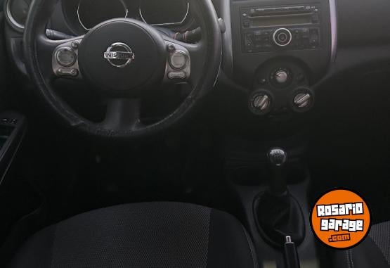 Autos - Nissan Versa 1.6 Advance Mt 2014 Nafta 150000Km - En Venta