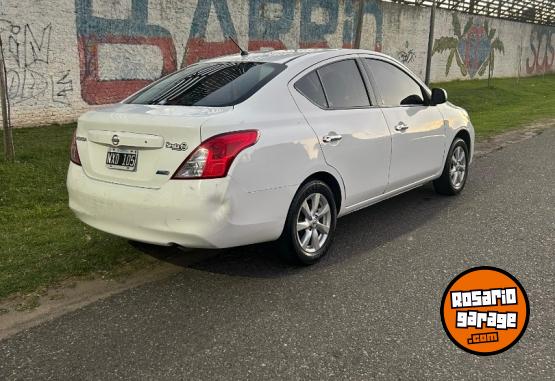Autos - Nissan Versa 1.6 Advance Mt 2014 Nafta 150000Km - En Venta