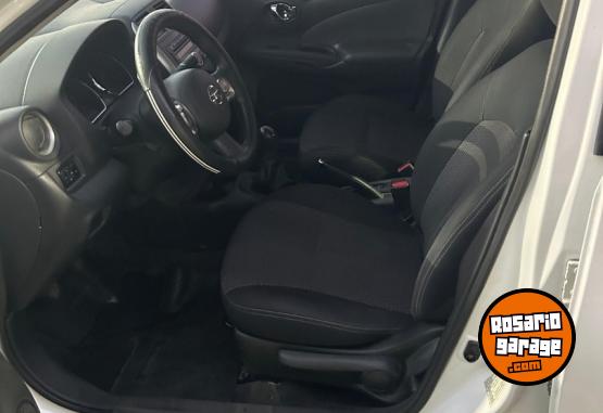 Autos - Nissan Versa 1.6 Advance Mt 2014 Nafta 150000Km - En Venta