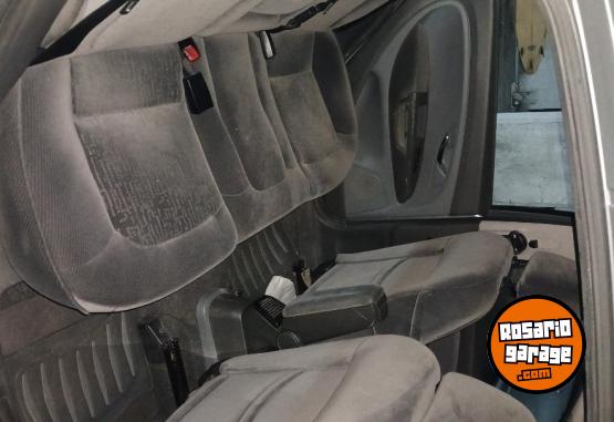 Autos - Fiat L�nea Essence 2010 Nafta 190000Km - En Venta