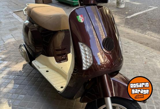 Motos - Motomel Strato Euro 2022 Nafta 6500Km - En Venta