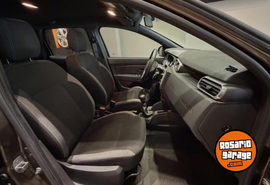 Autos - Renault Duster zen 2022 Nafta 114000Km - En Venta