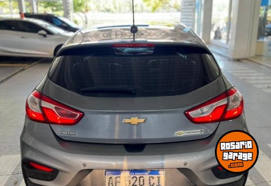 Autos - Chevrolet Cruze 5ptas LT 1.4N 2022 Nafta 42497Km - En Venta
