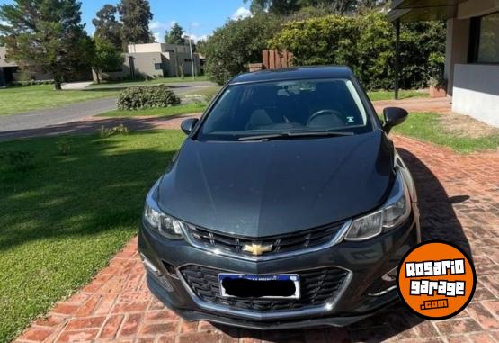 Autos - Chevrolet Cruze LT 2017 Nafta 140000Km - En Venta