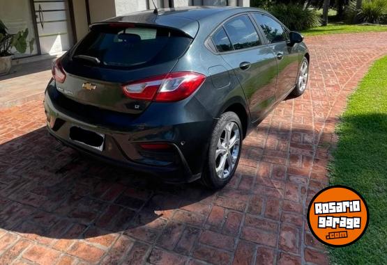 Autos - Chevrolet Cruze LT 2017 Nafta 140000Km - En Venta