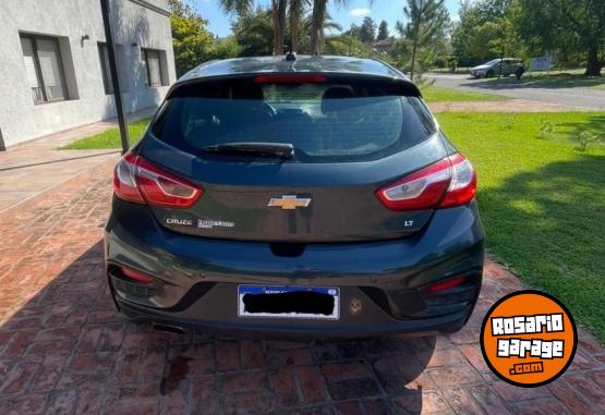 Autos - Chevrolet Cruze LT 2017 Nafta 140000Km - En Venta