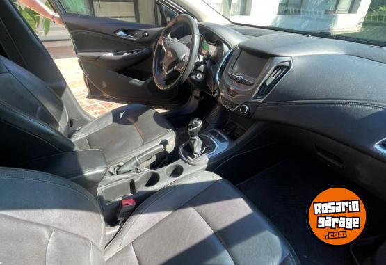 Autos - Chevrolet Cruze LT 2017 Nafta 140000Km - En Venta