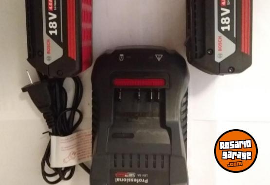 Herramientas - Cargador professional 18 v 8 Ah  + 2 bater�as Bosch 4.0 - En Venta