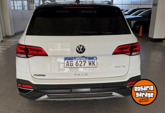 Autos - Volkswagen Taos Highline Bitono 2024 Nafta 58138Km - En Venta
