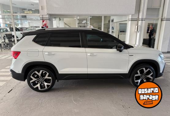 Autos - Volkswagen Taos Highline Bitono 2024 Nafta 58138Km - En Venta
