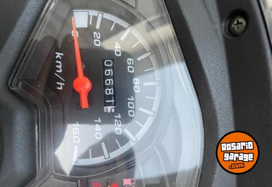 Motos - Motomel Blitz 2024 Nafta 6600Km - En Venta