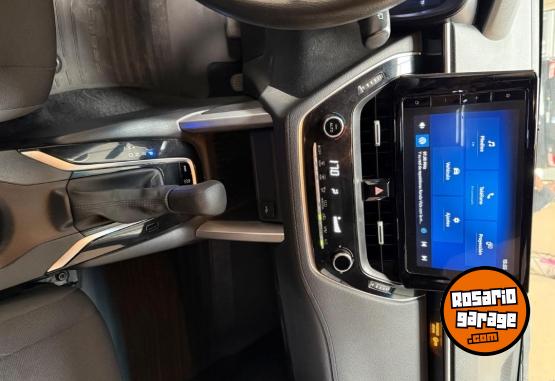 Autos - Toyota CORLLA CROSS XLI 2022 Nafta 83900Km - En Venta