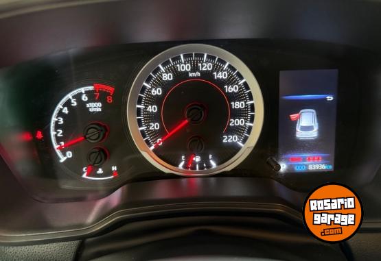 Autos - Toyota CORLLA CROSS XLI 2022 Nafta 83900Km - En Venta
