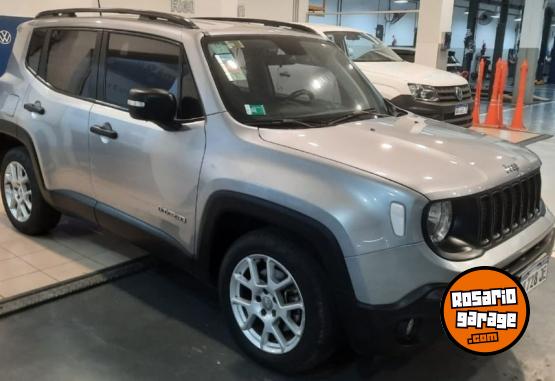 Camionetas - Jeep RENEGADE SPORT 1.8 AT 2019 Nafta 42500Km - En Venta