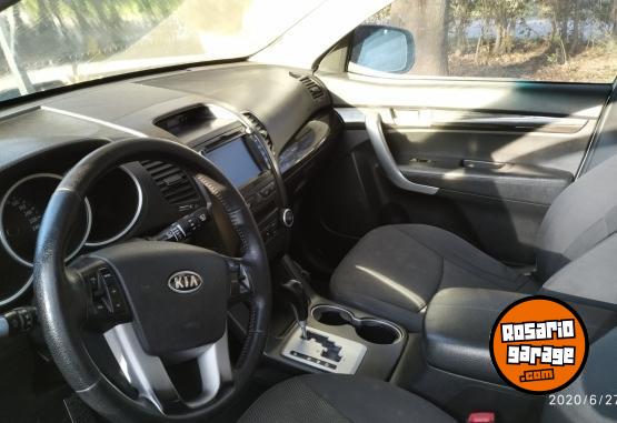 Camionetas - Kia Sorento 2012 Nafta 216000Km - En Venta