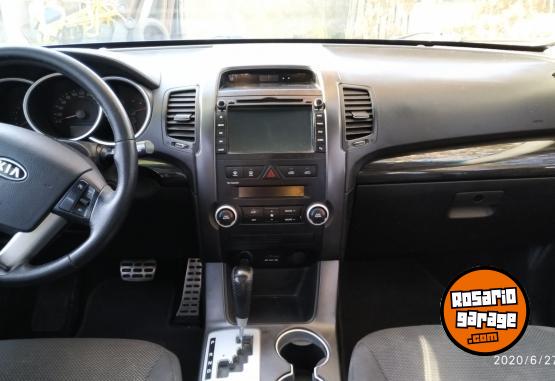 Camionetas - Kia Sorento 2012 Nafta 216000Km - En Venta