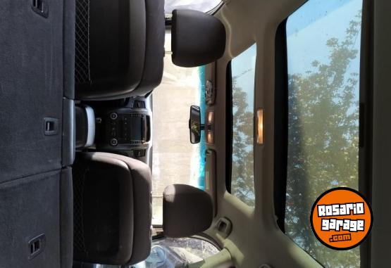 Camionetas - Kia Sorento 2012 Nafta 216000Km - En Venta