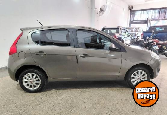 Autos - Fiat Palio attracttive 2014 Nafta 110000Km - En Venta