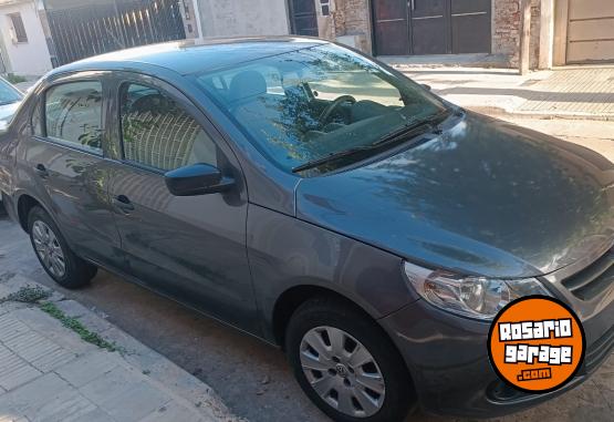 Autos - Volkswagen Voyage 2010 Nafta 72000Km - En Venta