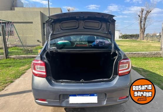 Autos - Renault Logan 2016 Nafta 108000Km - En Venta