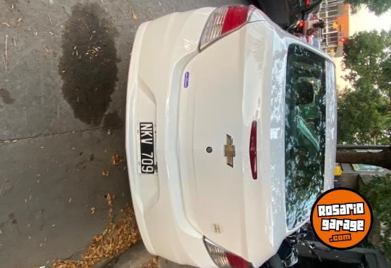 Autos - Chevrolet Prisma LT 2014 Nafta 121000Km - En Venta