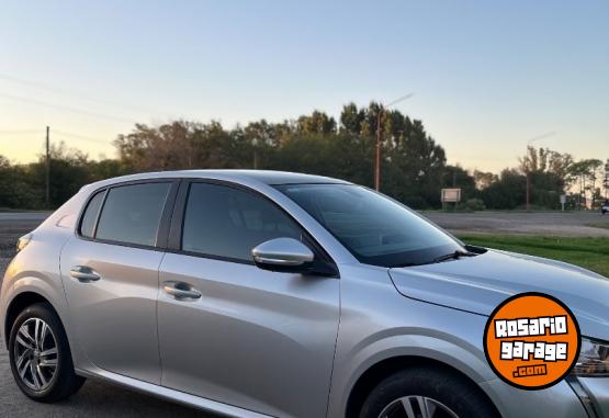 Autos - Peugeot 208 2021 Nafta 38000Km - En Venta
