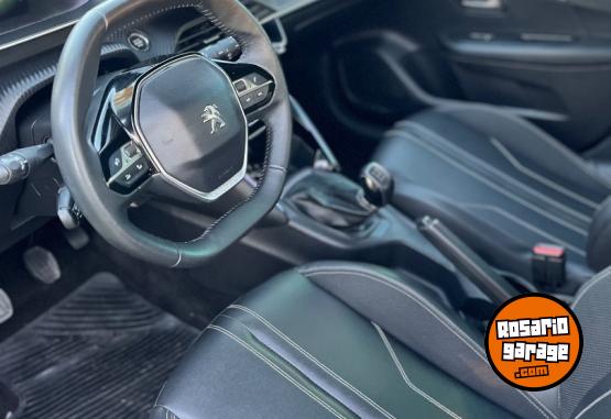 Autos - Peugeot 208 2021 Nafta 38000Km - En Venta