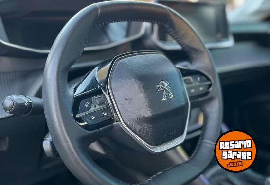 Autos - Peugeot 208 2021 Nafta 38000Km - En Venta