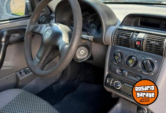 Autos - Chevrolet Corsa 2009 GNC 250000Km - En Venta
