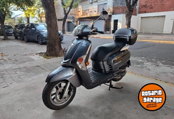 Motos - Kymco Like 125 2024 Nafta 4200Km - En Venta