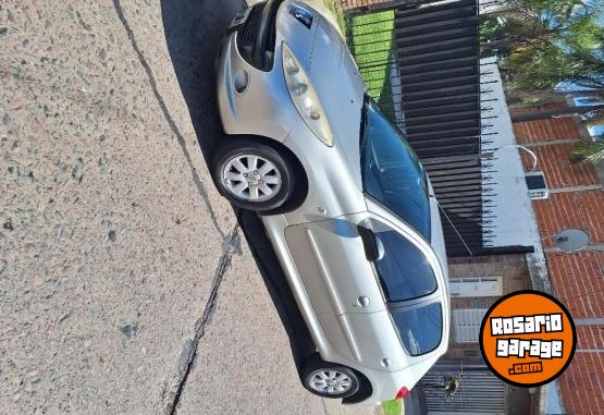 Autos - Peugeot 207 2009 Nafta 165000Km - En Venta