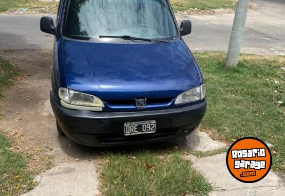 Utilitarios - Peugeot Parnert 1.9 2001 Diesel 257000Km - En Venta