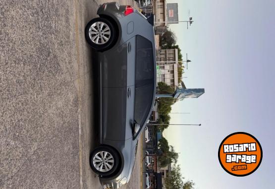 Autos - Volkswagen Golf Comfortline 2017 Nafta 165000Km - En Venta