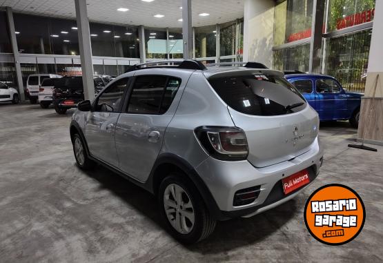 Autos - Renault Sandero stepway 2016 GNC 123500Km - En Venta