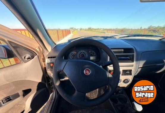 Autos - Fiat Siena 2010 GNC 187000Km - En Venta