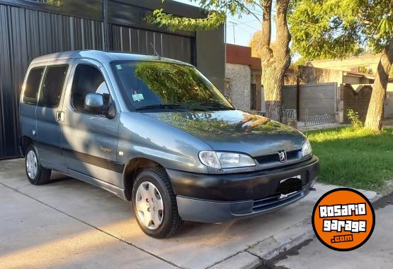 Utilitarios - Peugeot Partner patagonica 1.9 2009 Diesel 190100Km - En Venta