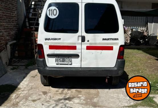 Utilitarios - Peugeot Partner 2009 Diesel 300000Km - En Venta